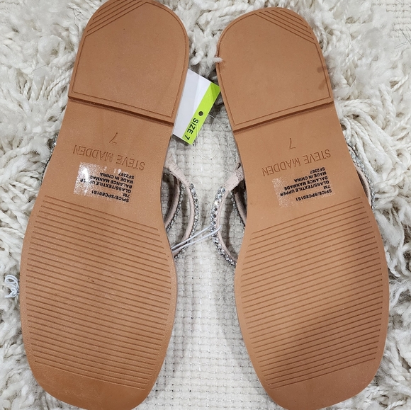 🆕️ Sz 7 womens Sparkly Steve Madden slippers - Picture 3 of 4
